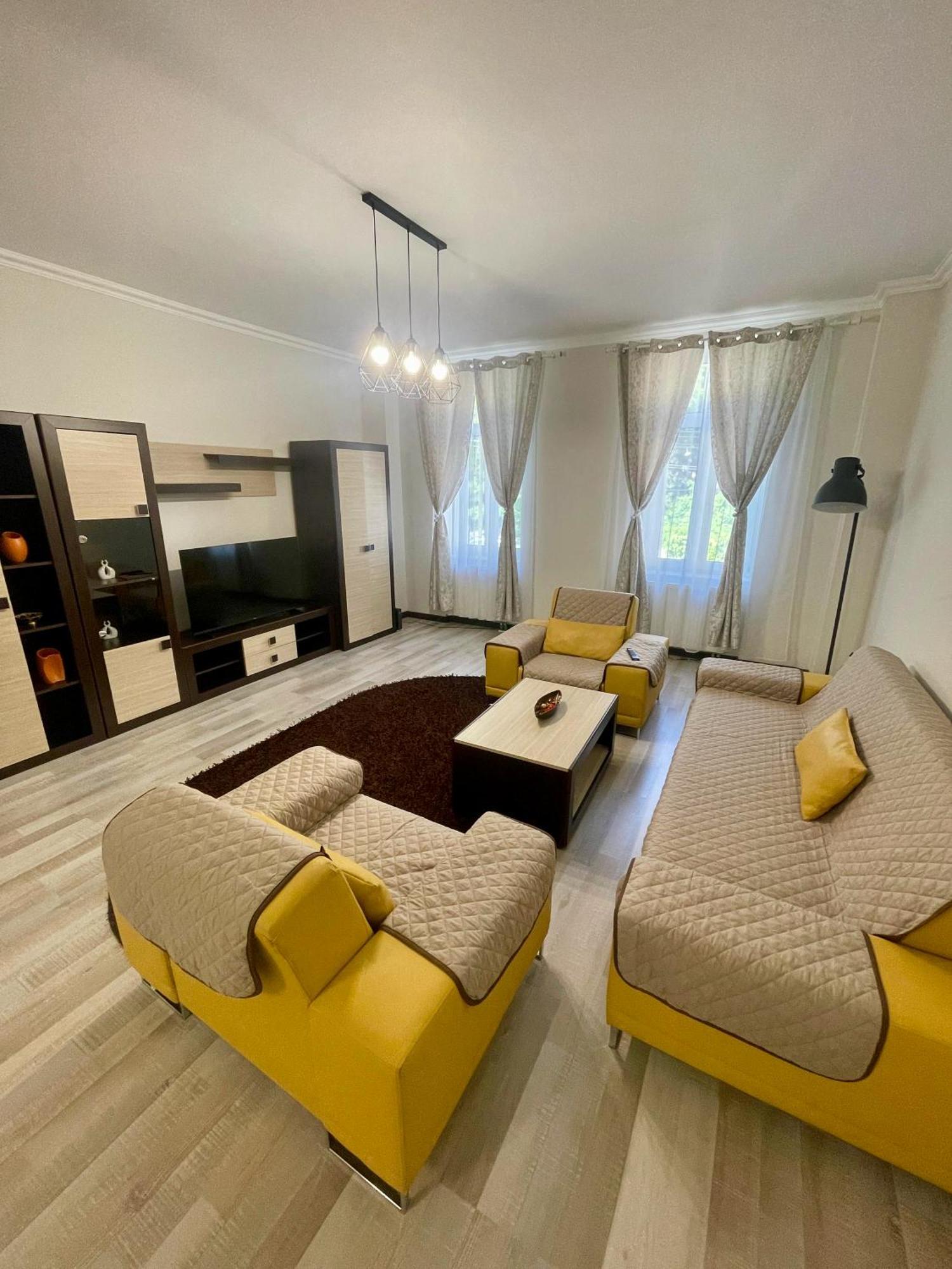 Enjoy Apartments - Spacious Retreat In Our Villa Cluj-Napoca Exterior foto